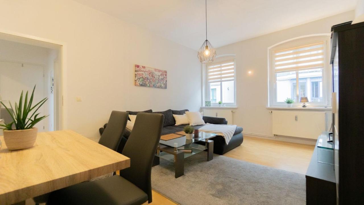 *Central_50M2_Kitchen_Washer_Netflix_Parking Cottbus Esterno foto